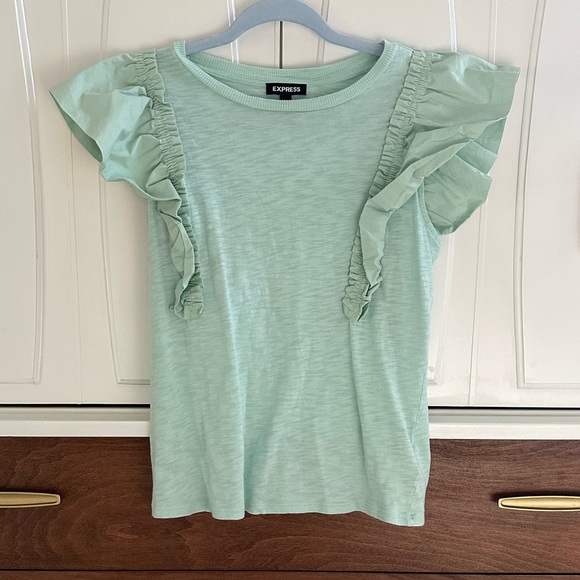 Express Tops - Express Ruffle Short Sleeve Skimming Tee, Green, Size S